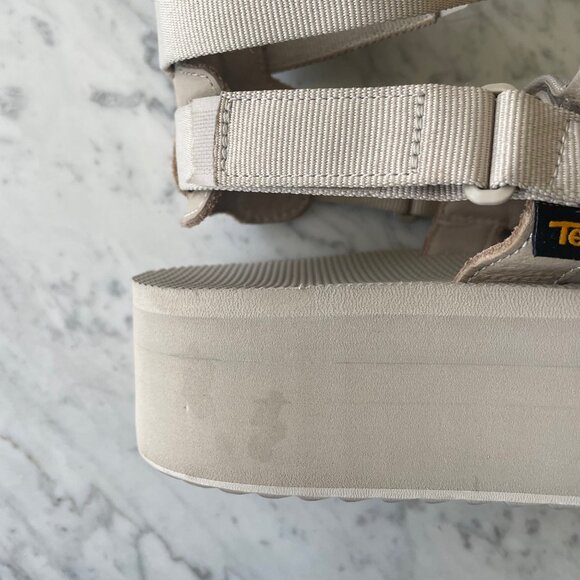 Teva Flatform Mevia Sandals - Birch US 10 - Picture 8 of 10